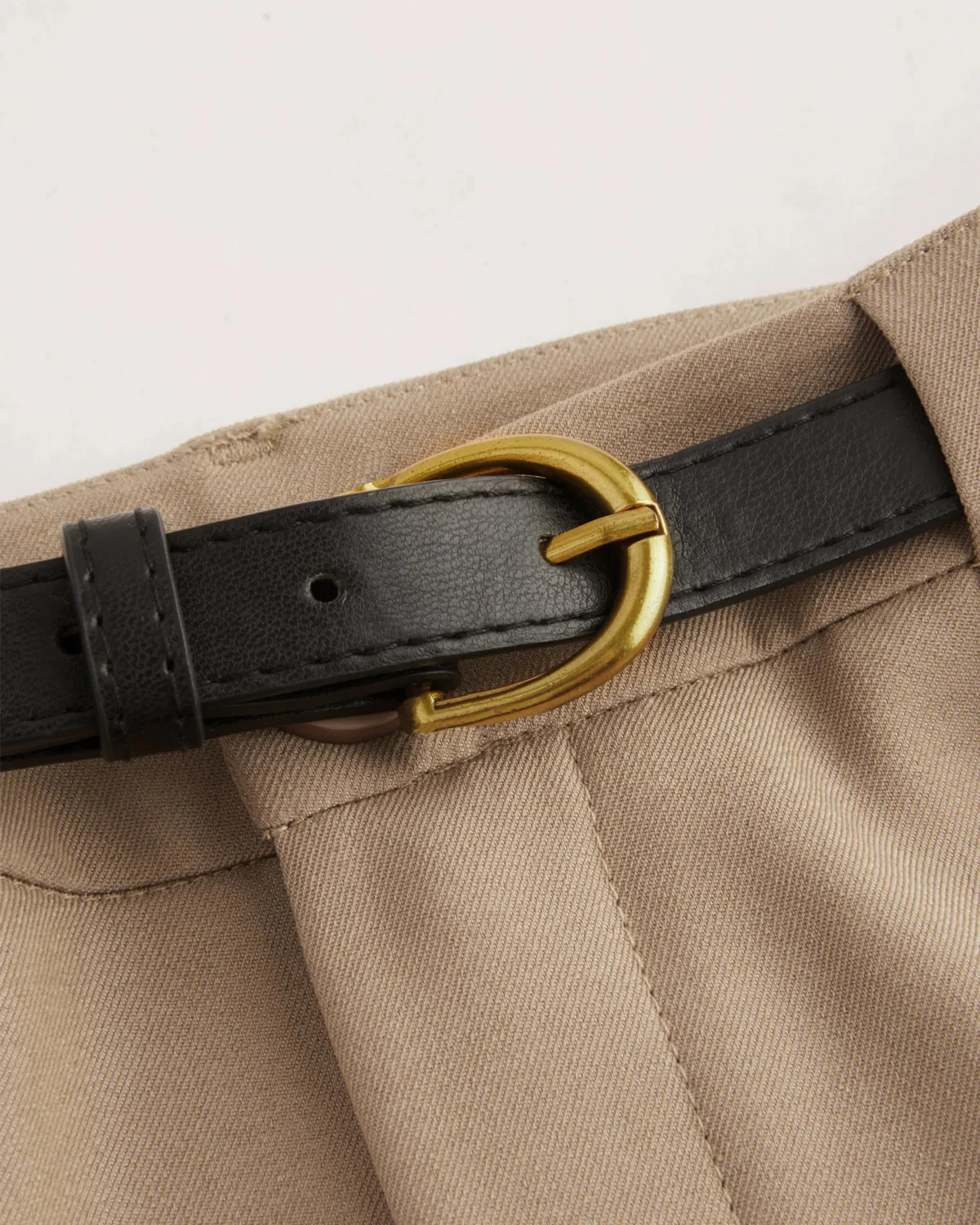 Beige Pleated Pants With Belt - Image 8