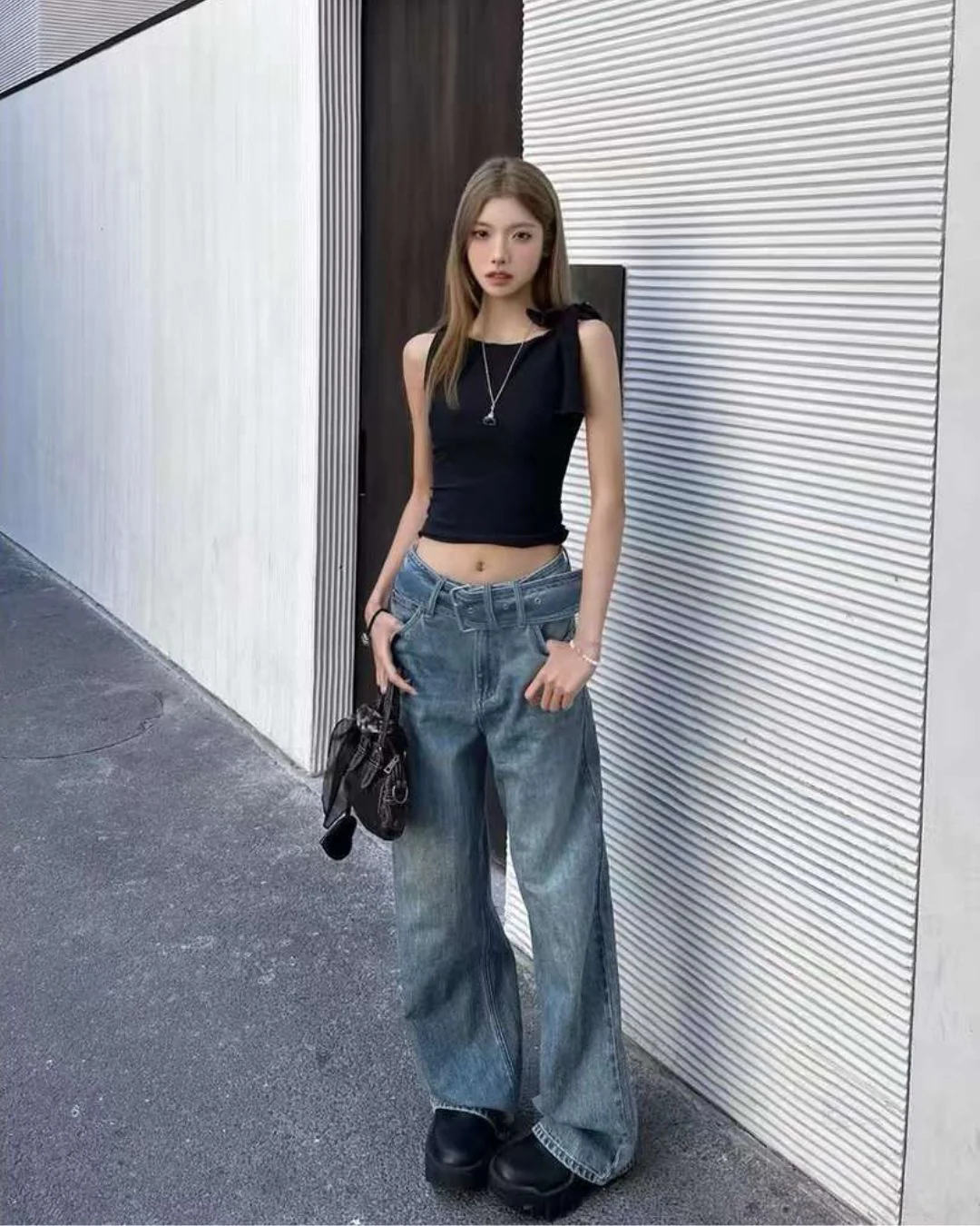 Belted Straight Fit Jeans [Last Piece] - Image 4